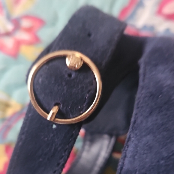 EUC Tommy Hilfiger Block Heels - Picture 7 of 8